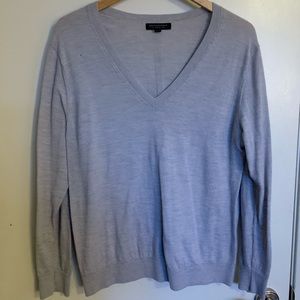 Grey long sleeve banana republic sweater